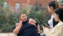 胖哥小姐姐,揭秘网络红人的魅力与影响力